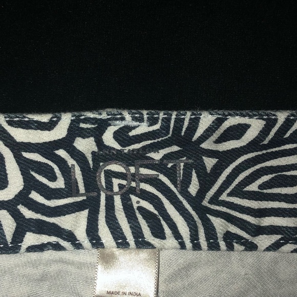 LOFT Navy/White Cut Off Shorts Size 14 - Picture 4 of 4